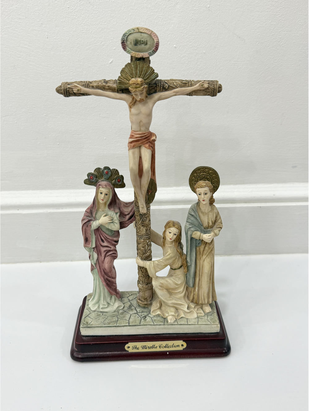 Vintage Christ Crucifixion statue Mary Magdalene St John consummatum  est Plas